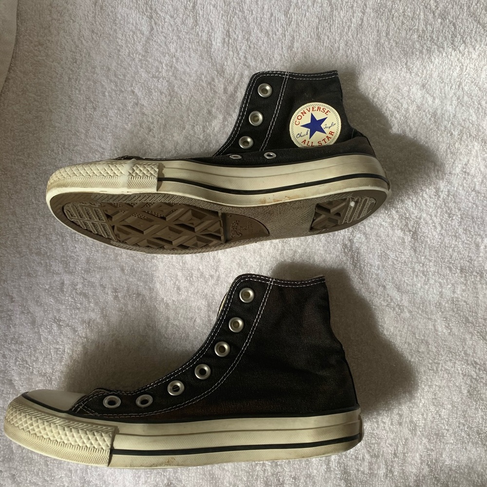 Converse - Picture 3 of 5